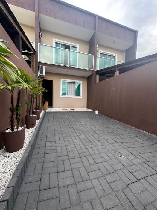 Sobrado Geminado - Venda - Santa Regina - Cambori� - SC